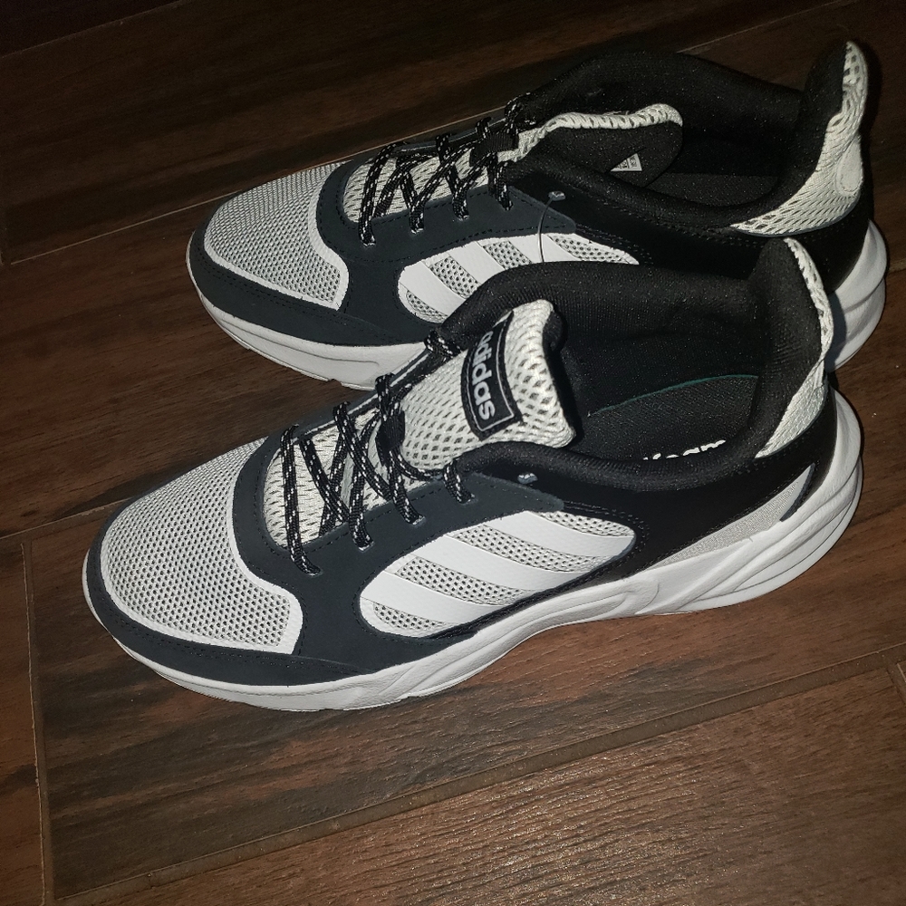 Adidas size 7 men